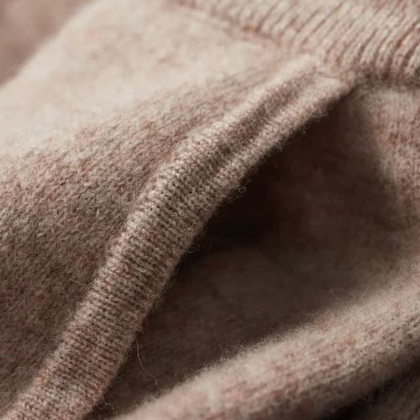 The Geneva Merino Wool Savro Set