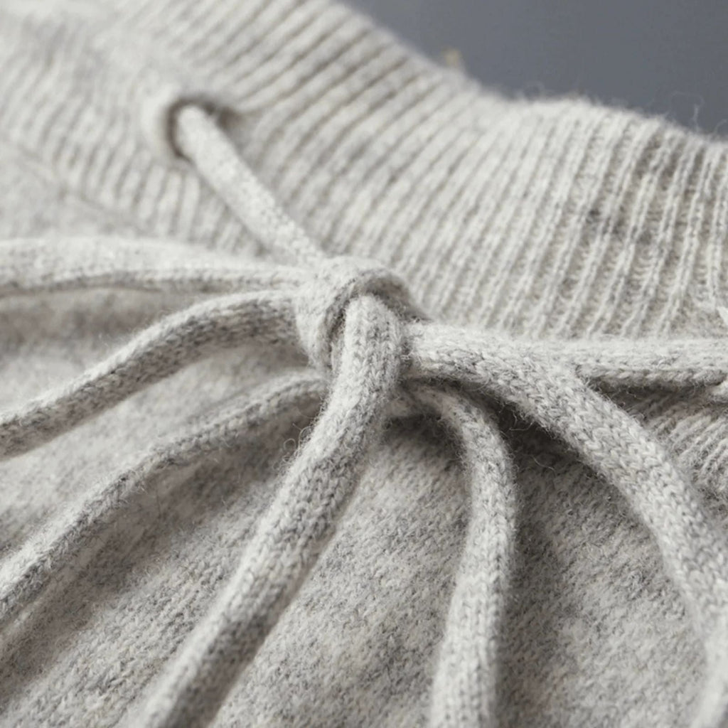 The Vienna Cashmere Relaxed Sweatpant